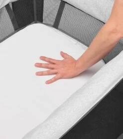 Maxi-Cosi Swift 3-in-1 Campingbedje - Beyond Grey 30 Maxi-Cosi Swift 3-in-1 Campingbedje - Beyond Grey -Babyproducten 1062x1200 15