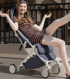 WOOSH New Buggy - Zwart - One Hand Folding - 3 Slaapstanden - Wandelwagen Tot 25 Kg - Regenhoes - Bekerhouder - Muggennet 27 WOOSH New Buggy - Zwart - One Hand Folding - 3 Slaapstanden - Wandelwagen Tot 25 Kg - Regenhoes - Bekerhouder - Muggennet -Babyproducten 1069x1200 1