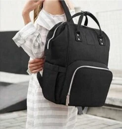 Luiertas Rugzak - Zwart - Inclusief Flessenwarmhouder - Kinderwagenhaken En Isoleervak 8 Luiertas Rugzak - Zwart - Inclusief Flessenwarmhouder - Kinderwagenhaken En Isoleervak -Babyproducten 1134x1200 3