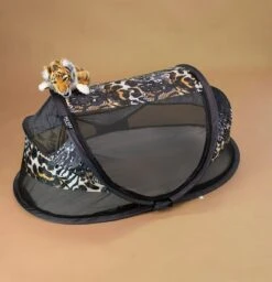 Deryan Baby Luxe Campingbedje – Inclusief Zelfopblaasbare Matras - Zoo -Babyproducten 1156x1200 9