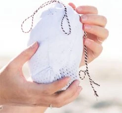 Minimonkey Mini Sling Wit - Klein En Fijn -Babyproducten 1200x1109 6