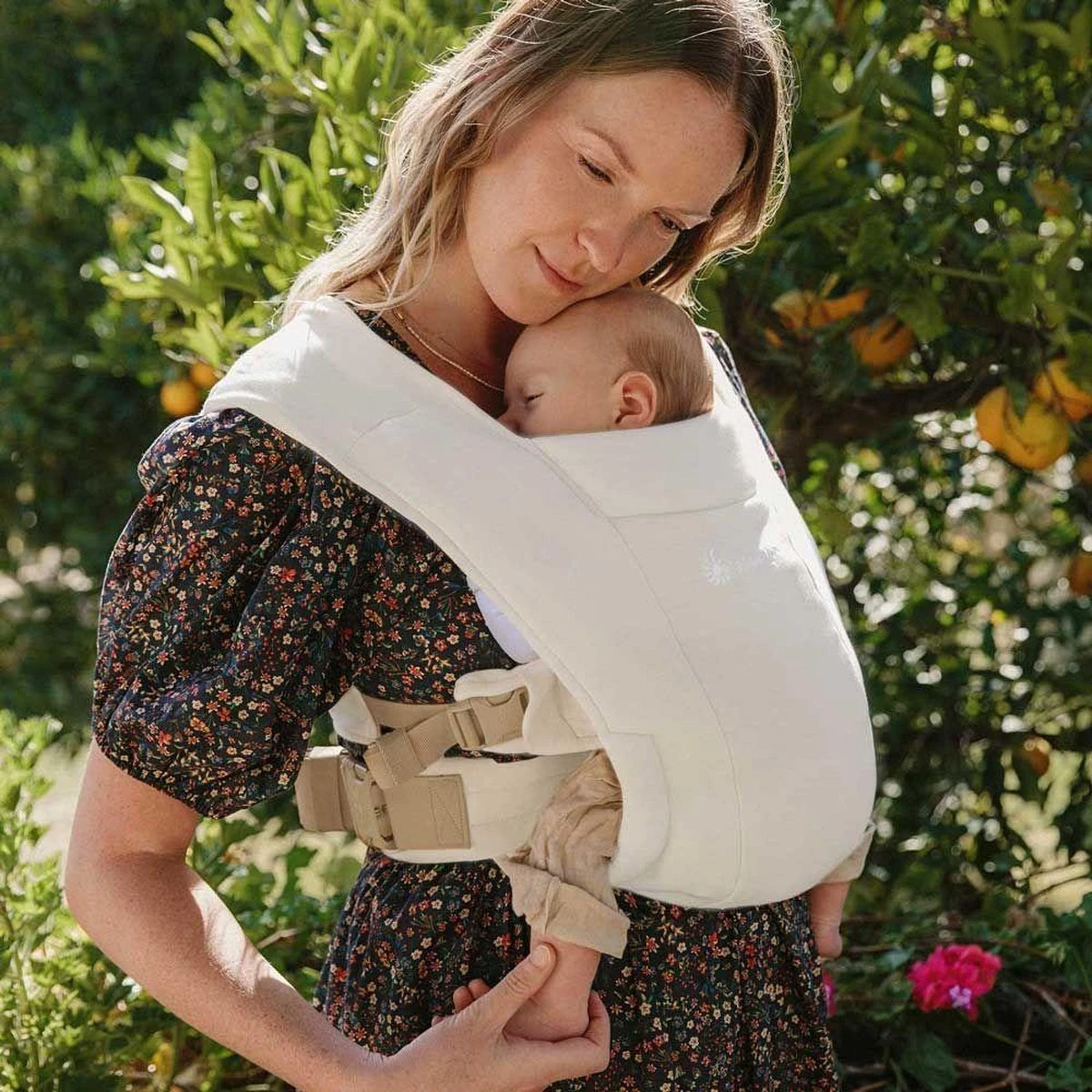 Ergobaby Embrace Babydraagzak - Cream - Ergonomisch Vanaf Geboorte 5 Ergobaby Embrace Babydraagzak - Cream - Ergonomisch Vanaf Geboorte - Afbeelding 3