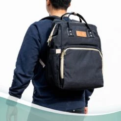 Luiertas Rugzak - Monx Luiertas Verzorgingstas Met Uitklapbaar Babybedje - Overzichtelijke Luierrugzak Extra Buggy En Kinderwagen Haken Inclusief Geïsoleerde Flessenhouder - Zwart -Babyproducten 1200x1200 1802