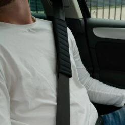 Hazlö Luxe Gordelhoezen - Auto Gordel Beschermer - Schouderhoezen - Gordelkussen - Gordel Beschermer - Gordelhoes - 2 Stuks - Zwart -Babyproducten 1200x1200 417