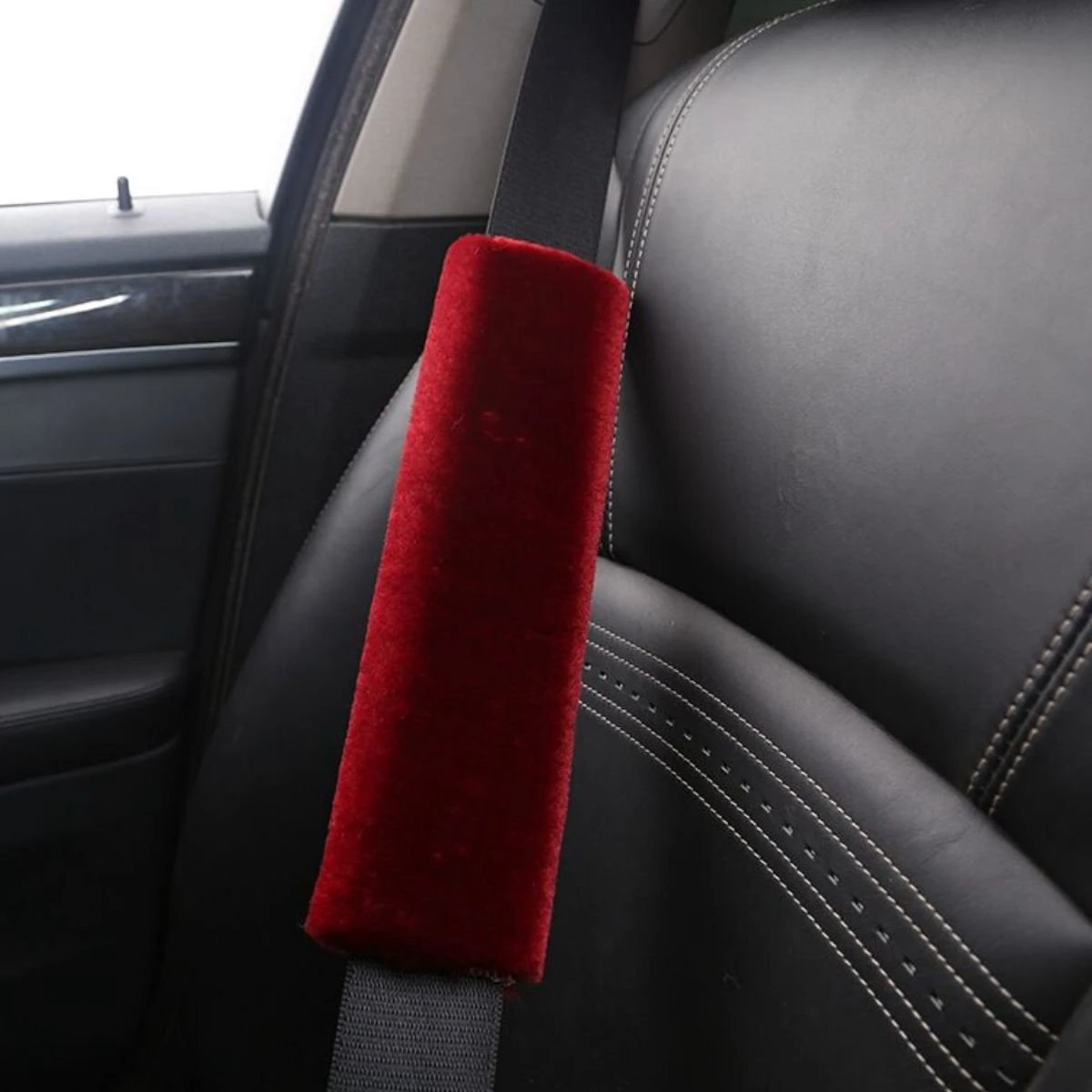 Hazlö Luxe Gordelhoezen - Extra Zacht - Schouderhoezen - Gordelkussen - Auto Gordel Beschermer - Gordel Beschermer - Gordelhoes - 2 Stuks - Rood 3 Hazlö Luxe Gordelhoezen - Extra Zacht - Schouderhoezen - Gordelkussen - Auto Gordel Beschermer - Gordel Beschermer - Gordelhoes - 2 Stuks - Rood