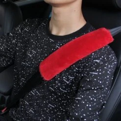 Hazlö Luxe Gordelhoezen - Extra Zacht - Schouderhoezen - Gordelkussen - Auto Gordel Beschermer - Gordel Beschermer - Gordelhoes - 2 Stuks - Rood 12 Hazlö Luxe Gordelhoezen - Extra Zacht - Schouderhoezen - Gordelkussen - Auto Gordel Beschermer - Gordel Beschermer - Gordelhoes - 2 Stuks - Rood -Babyproducten 1200x1200 428