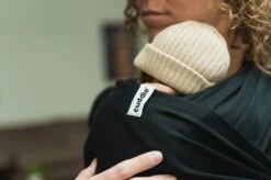 Cuddie Baby Draagdoek - Premium Organic Baby Draagdoek Gemaakt Van Bio Katoen - Newborns Tot 15 Kg - Baby Cadeau - Met Wenskaart - Zwart 24 Cuddie Baby Draagdoek - Premium Organic Baby Draagdoek Gemaakt Van Bio Katoen - Newborns Tot 15 Kg - Baby Cadeau - Met Wenskaart - Zwart -Babyproducten 1200x799 49