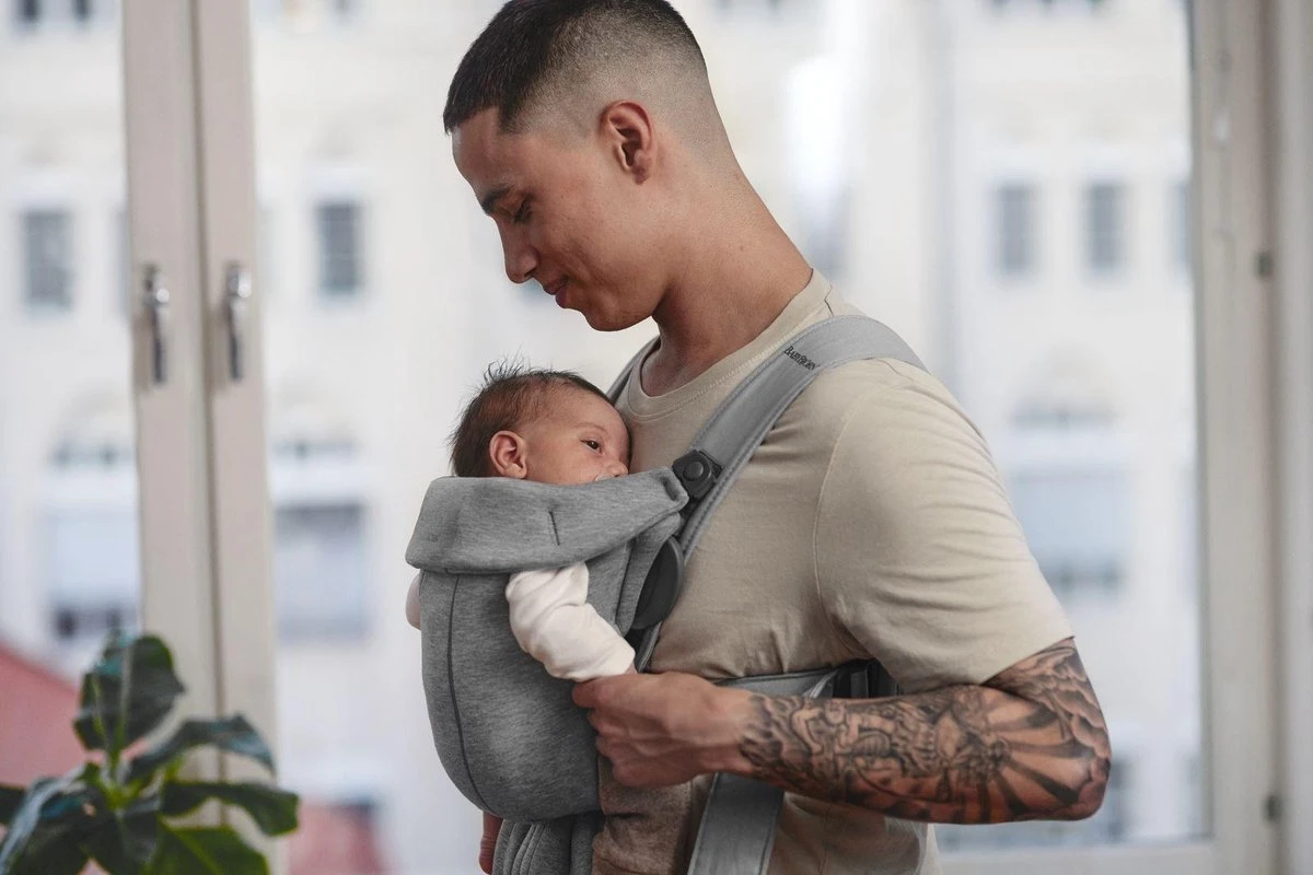 BabyBjörn Draagzak Mini - 3D Jersey - Lichtgrijs 7 BabyBjörn Draagzak Mini - 3D Jersey - Lichtgrijs - Afbeelding 5