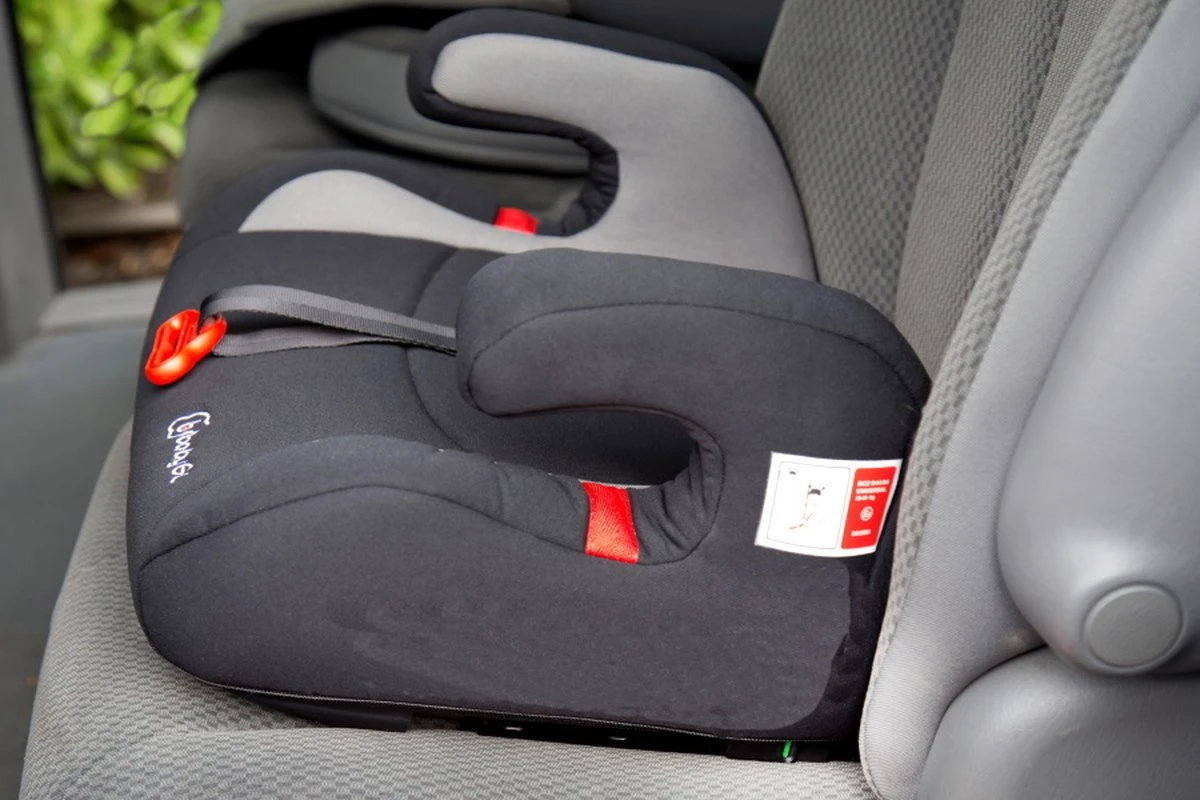 Booster - Zitverhoger Met Isofix BabyGO Bursa II Zwart (15-36kg) 14 Booster - Zitverhoger Met Isofix BabyGO Bursa II Zwart (15-36kg) - Afbeelding 12