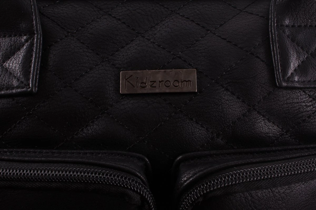 Kidzroom Vision Of Love Luiertas - Zwart - Verschoonmatje - Verstelbare Schouderband 7 Kidzroom Vision Of Love Luiertas - Zwart - Verschoonmatje - Verstelbare Schouderband - Afbeelding 5