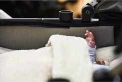 Jollein Voetenzak Voor Autostoel & Kinderwagen - Bliss Knit - Nougat -Babyproducten 1200x804 4