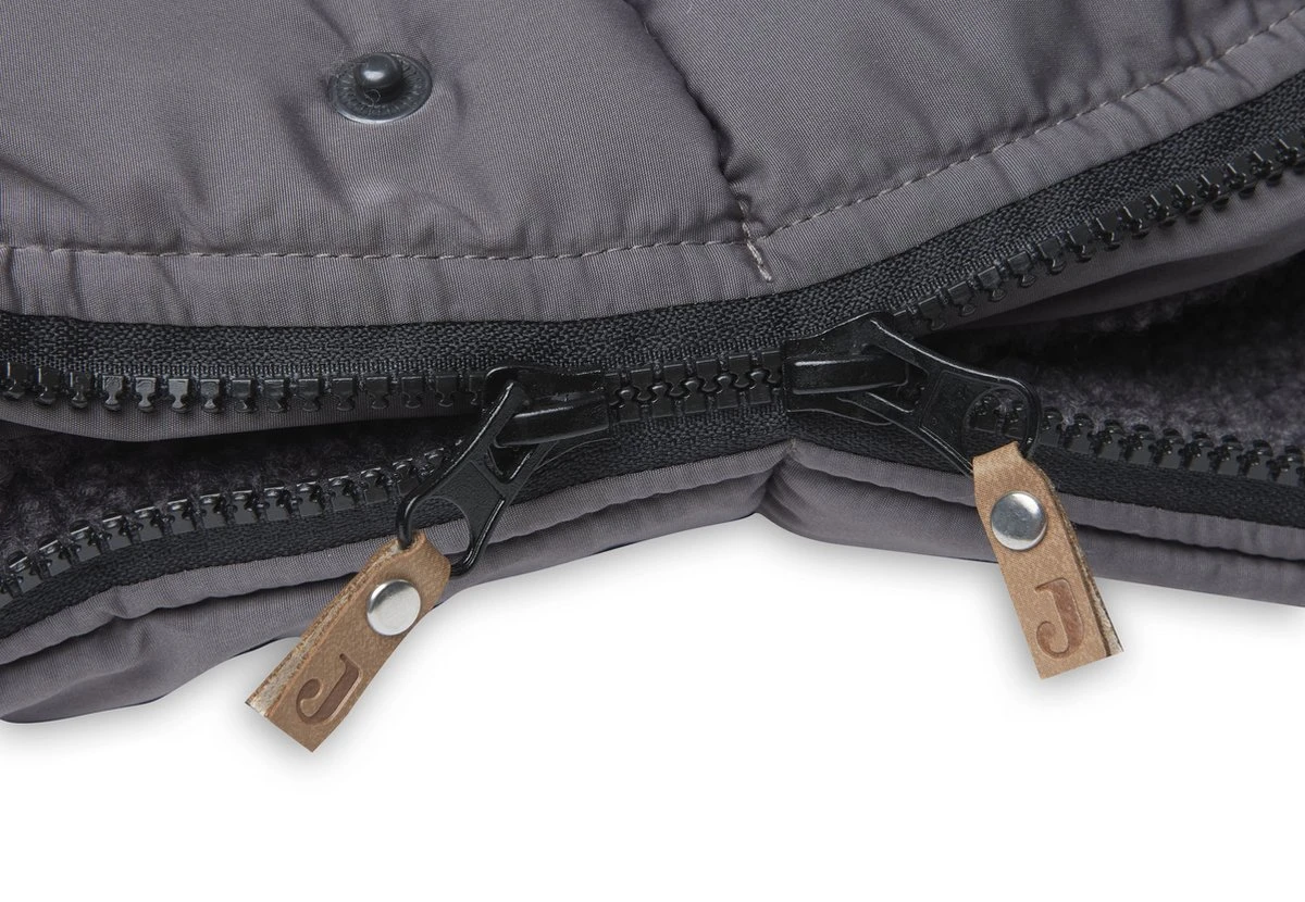 Jollein Voetenzak Voor Buggy & Wandelwagen - Grey 6 Jollein Voetenzak Voor Buggy & Wandelwagen - Grey - Afbeelding 4