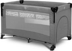 Reisbedje Met Wielen - Logeerbed - Vakantie Bed - Campingbedje - Drop Down Side -Babyproducten 1200x849 1
