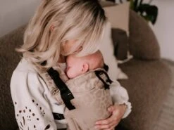 Draagzak - Cross & Go - Pure Baby Love - Panter Taupe - Maat 44 T/m 74 12 Draagzak - Cross & Go - Pure Baby Love - Panter Taupe - Maat 44 T/m 74 -Babyproducten 1200x900 27