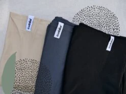 Cuddie Baby Draagdoek - Premium Organic Baby Draagdoek Gemaakt Van Bio Katoen - Newborns Tot 15 Kg - Baby Cadeau - Met Wenskaart - Sand 24 Cuddie Baby Draagdoek - Premium Organic Baby Draagdoek Gemaakt Van Bio Katoen - Newborns Tot 15 Kg - Baby Cadeau - Met Wenskaart - Sand -Babyproducten 1200x901 2