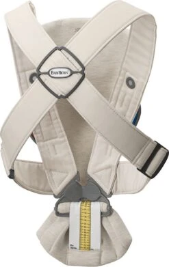 BabyBjörn Draagzak Mini - 3D Jersey - Lichtbeige -Babyproducten 758x1200 1