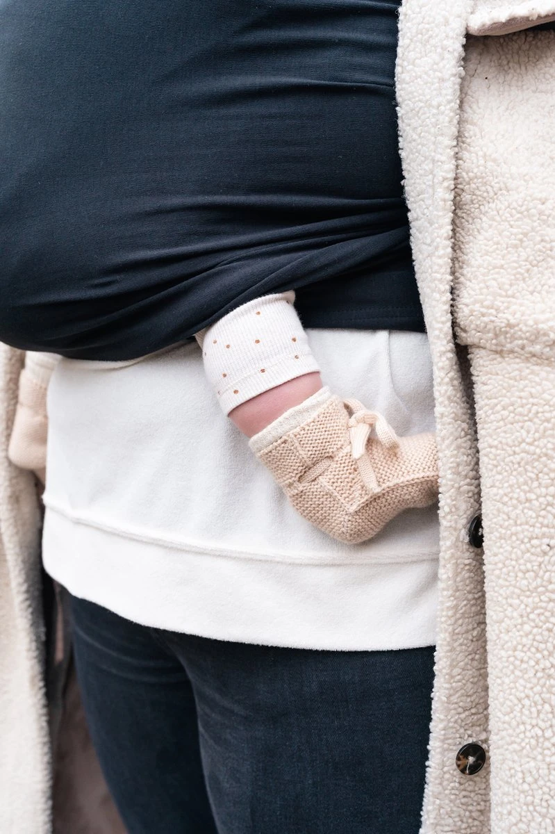 ByKay - Draagdoek - Rekbaar - Black - Maat M - Organic Katoen - Stretchy Wrap Deluxe - 3 Jaar - Buik - Heup 7 ByKay - Draagdoek - Rekbaar - Black - Maat M - Organic Katoen - Stretchy Wrap Deluxe - 3 Jaar - Buik - Heup - Afbeelding 5