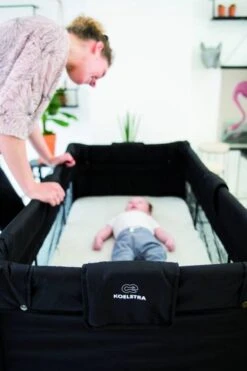 Koelstra Travelsleeper Campingbedje - Met Verhoger - Zwart 12 Koelstra Travelsleeper Campingbedje - Met Verhoger - Zwart -Babyproducten 799x1200 86