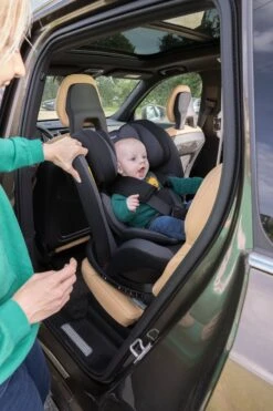 Bebeconfort Evolvefix Autostoeltje - 360° Draaibaar - Night Black -Babyproducten 800x1200 143