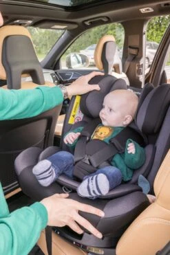 Bebeconfort Evolvefix Autostoeltje - 360° Draaibaar - Night Black -Babyproducten 800x1200 145