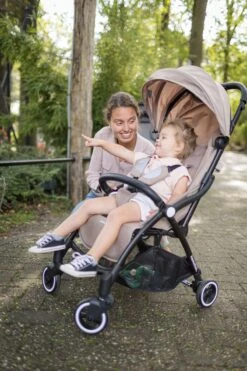 Hamilton By Yoop X1 Plus Buggy – Nieuw, Hoger, Uitgebreider 2023 Model – Premium Stroller Met One Hand Folding Technologie – Kaki – Lichte, Verstelbare En Wendbare Kinderwagen Met Vele Gemakken -Babyproducten 800x1200 30