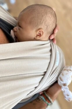 Bamboom Baby Draagdoek Sling Kleur Sand -Babyproducten 800x1200 66