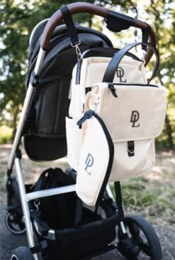 Deryan Luiertas Rugzak Met Verschoonmatje - Inclusief Flessenwarmhouder - Kinderwagenhaken En Isoleervak - Cream -Babyproducten 810x1200 12