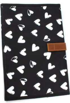 Kidzroom Black And White Luiertas - Zwart - Ophanglussen Kinderwagen - Verschoonmatje - Verstelbare Schouderband 27 Kidzroom Black And White Luiertas - Zwart - Ophanglussen Kinderwagen - Verschoonmatje - Verstelbare Schouderband -Babyproducten 822x1200 6