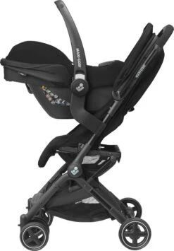 Maxi-Cosi Lara² Buggy - Essential Black (Black Frame) -Babyproducten 834x1200 1