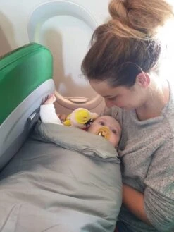 Deryan AirTraveller Vliegtuigbedje - Reiskussen Met Matras - Compact Opgevouwen -Babyproducten 900x1200 38