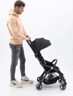 Hamilton By Yoop X1 Plus Buggy – Nieuw, Hoger, Uitgebreider 2023 Model – Premium Stroller Met One Hand Folding Technologie – Grijs – Lichte, Verstelbare En Wendbare Kinderwagen Met Vele Gemakken -Babyproducten 917x1200 2